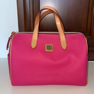 Vibrant Dooney & Bourke Purse